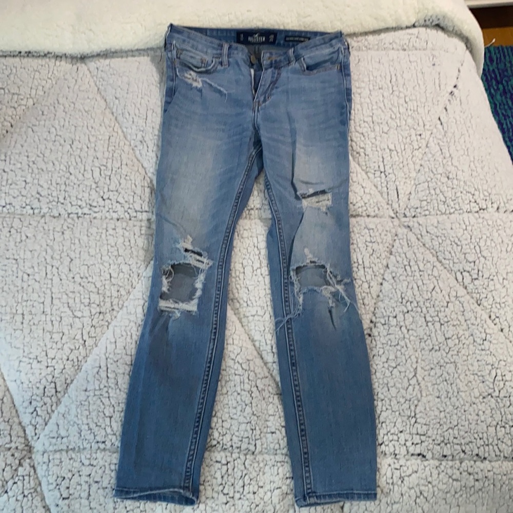 Hollister High Rise Super Skinny Crop Jeans